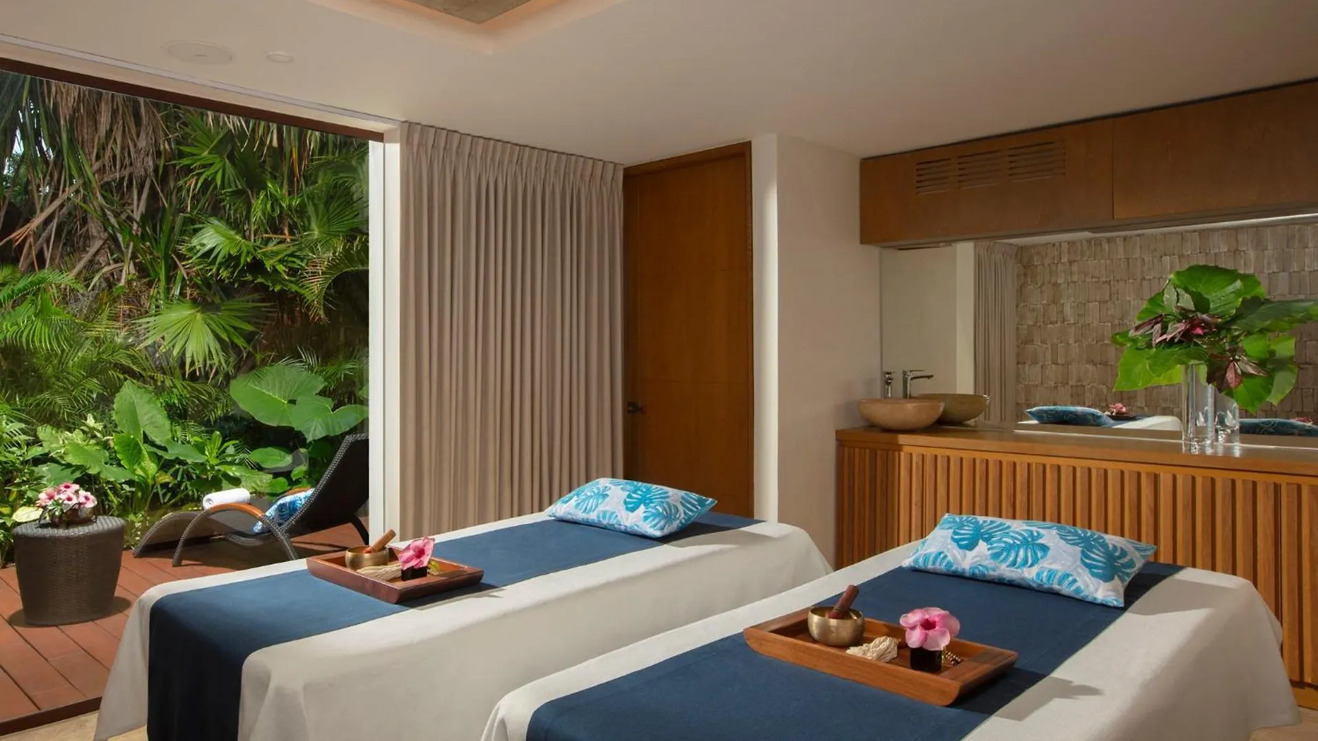 Now Sapphire Riviera Cancun Puerto Morelos